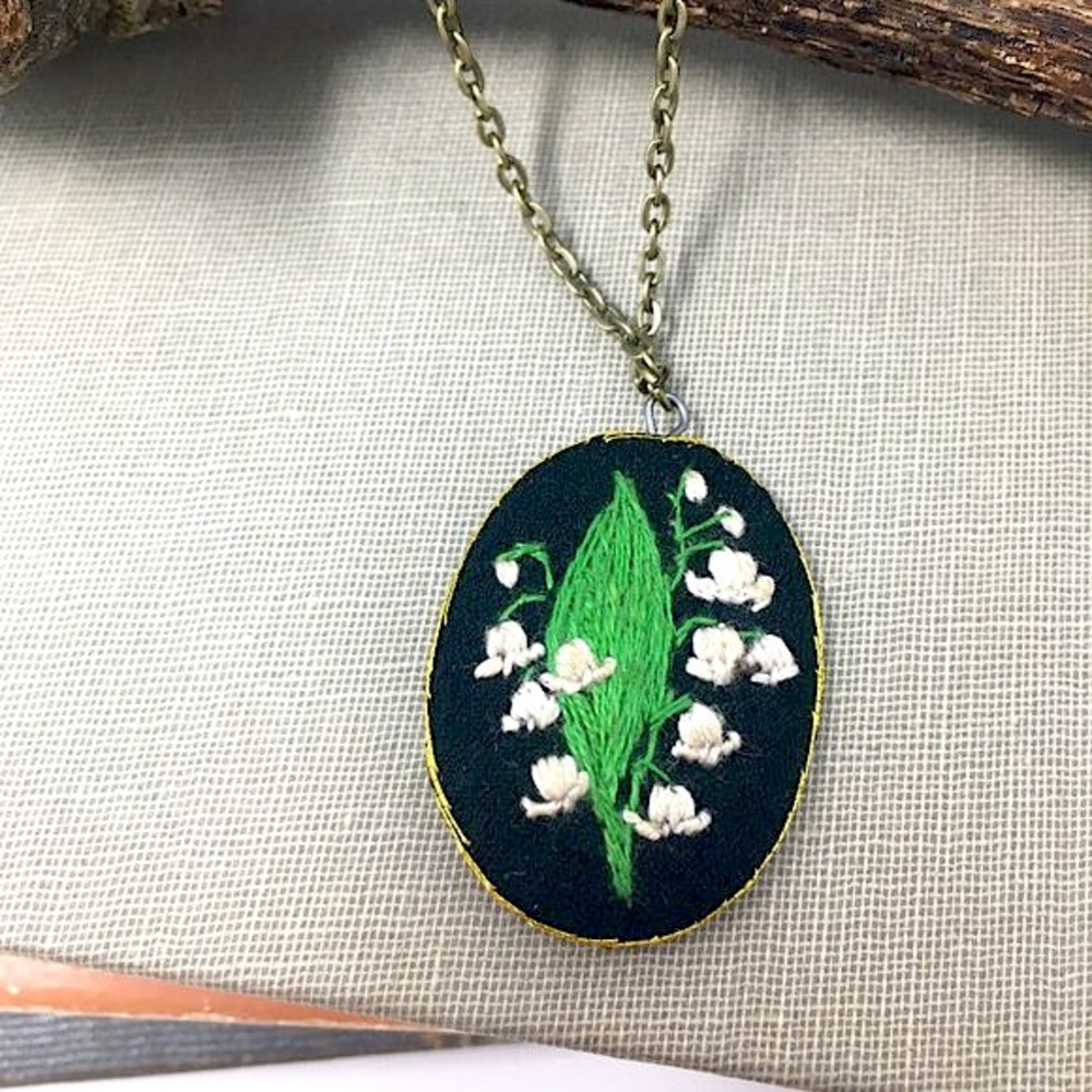 Oval Hand Embroidered White and Cream Lily of the Valley Pendant Necklace - Picture 1 of 8